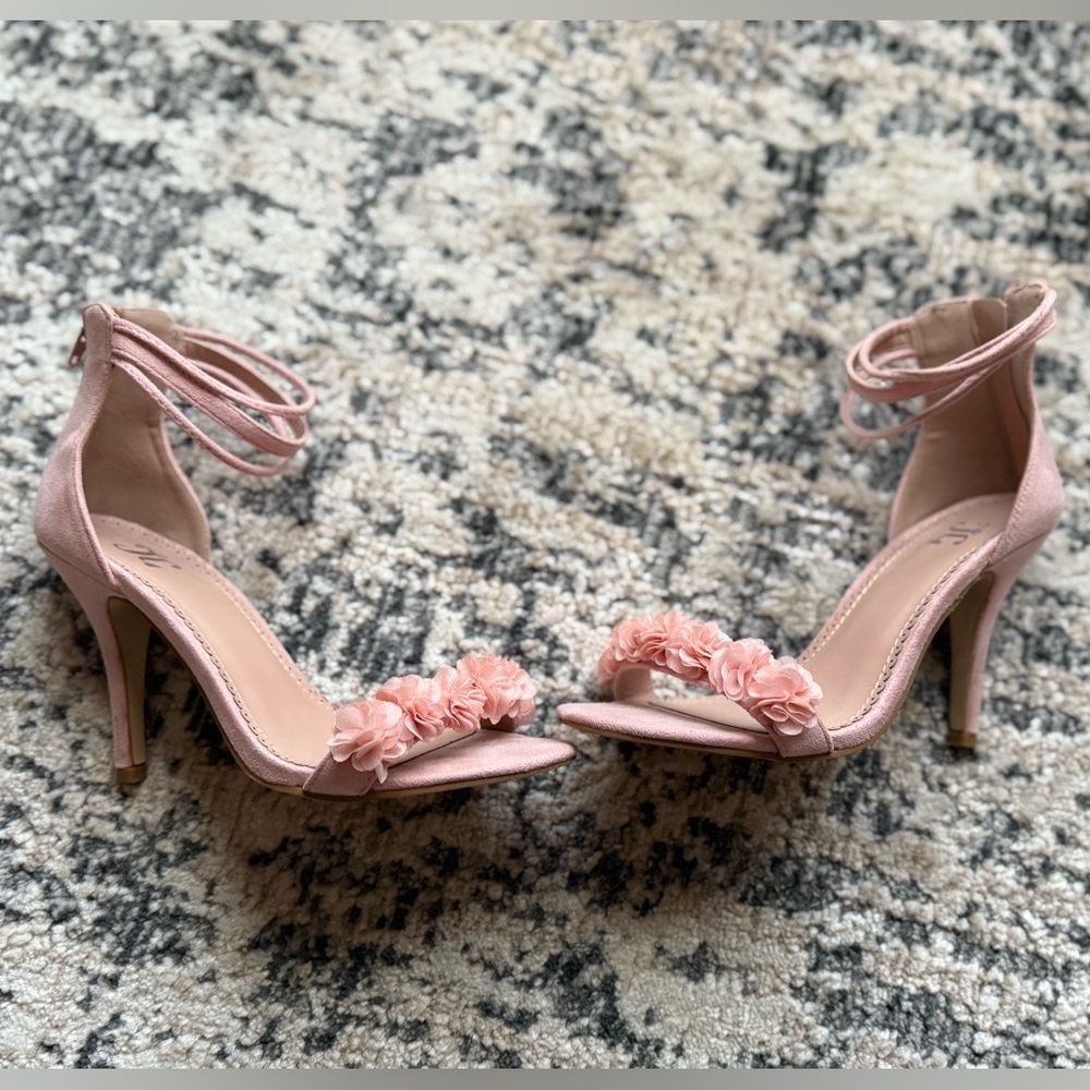 Elegant Pink Floral Women's Heels - Picture 3 of 6